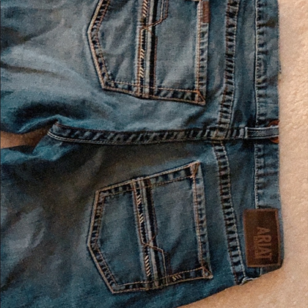 Men’s Ariat Jeans 33/34